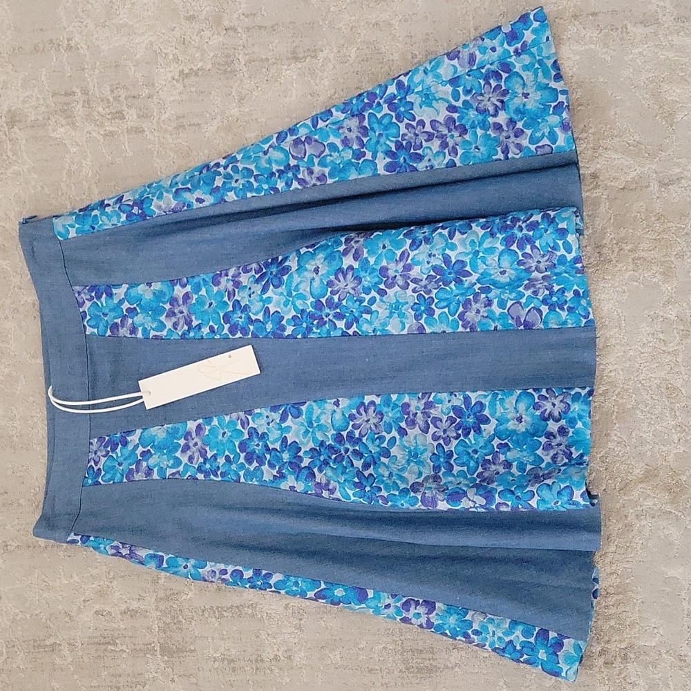 NWT WOMEN'S R2 DENIM FLORAL KNEE LENGTH SKIRT $105